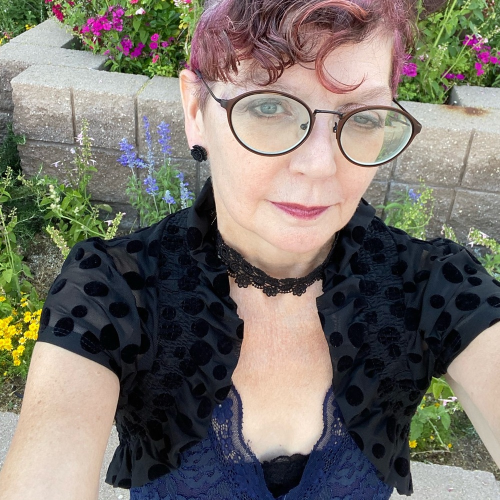 Meet your Posher, Andrea